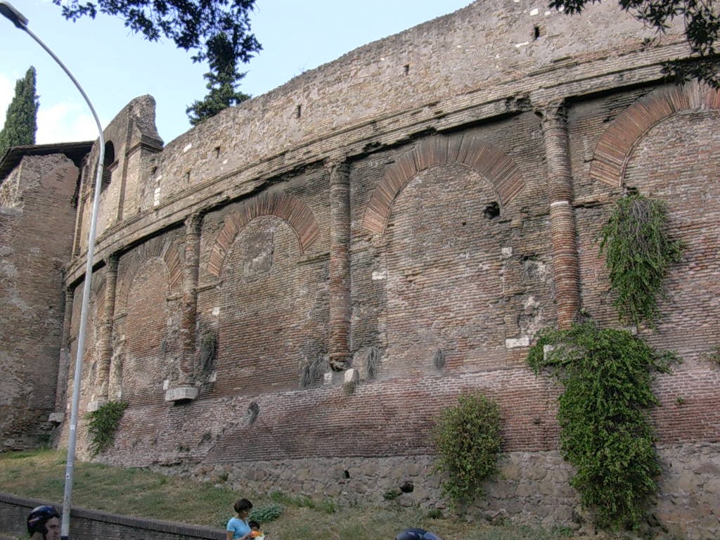 Rome - Amphithéâtre Castrense (2)