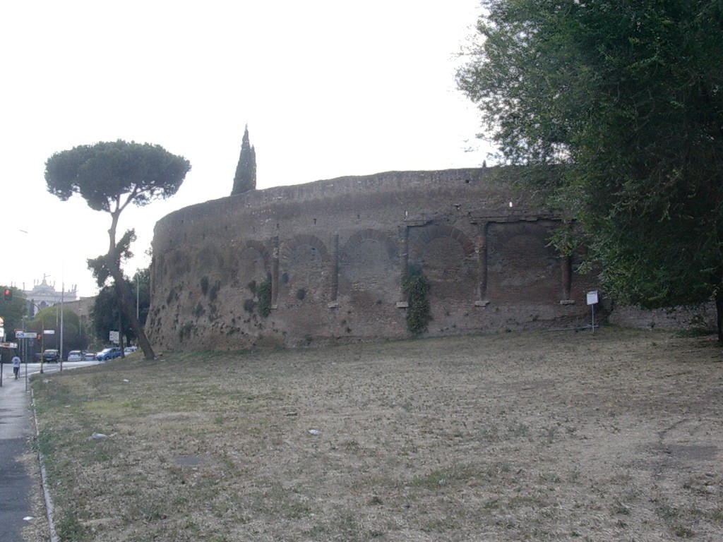 Rome - Amphithéâtre Castrense (3)