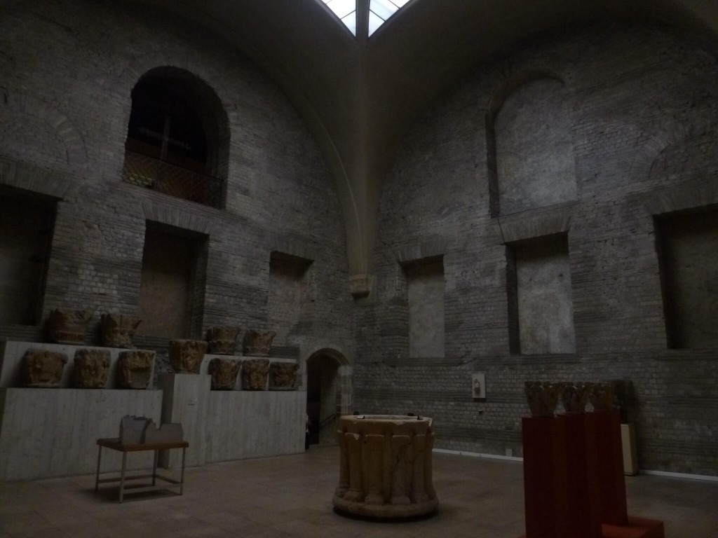 La salle 10 du musée, est installée dans les restes de la dernière salle chaude, qui était ouverte par plusieurs fenêtres.